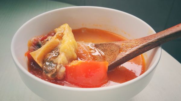 番茄牛尾汤的做法(番茄牛尾汤的做法窍门)