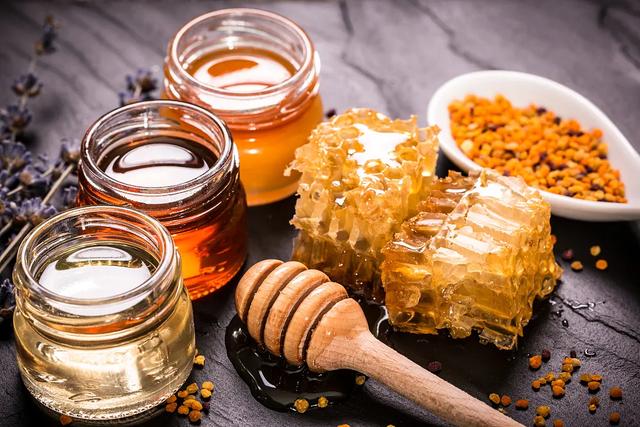 蜂蜜为什么不能用铁勺？