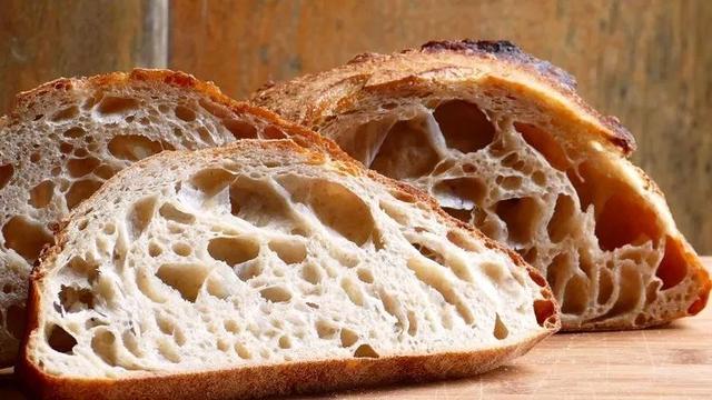 酵母面包有什么好处，制作面包时酵母菌的作用