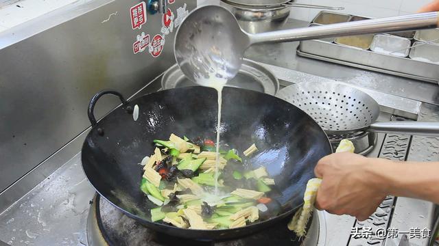 腐竹和什么炒好吃，腐竹和什么炒好吃家常做法