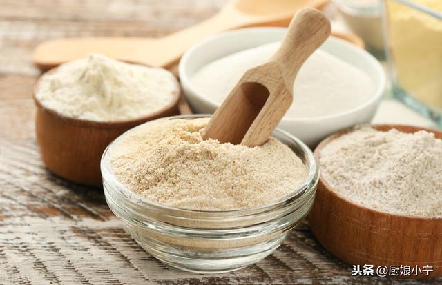 什么面粉适合做面条，做面包馒头用哪种面粉