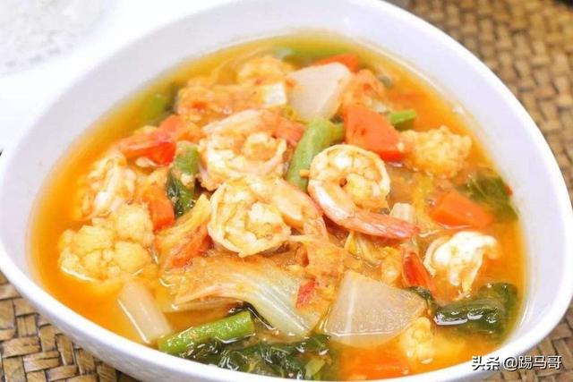 泰国有什么特色菜，泰国著名酸辣汤美食叫什么
