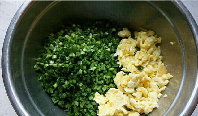 九菜用什么方法可以弄碎，韭菜做饺子