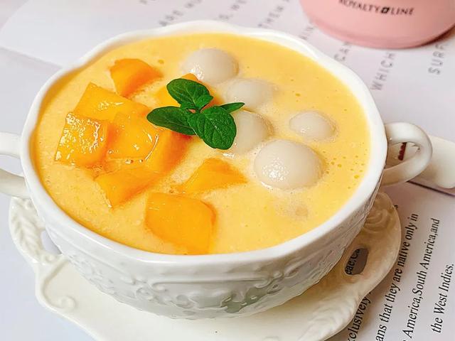 只有面粉白糖和番茄牛奶芒果可以做什么，芒果做的甜品